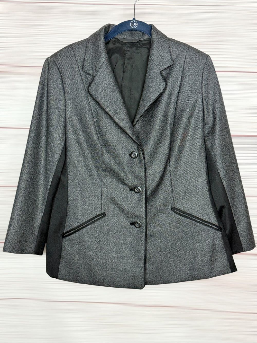 Dara Lamb Haute de Gamme Bespoke Gray with Black Side Panels $3450 Blazer 8-10